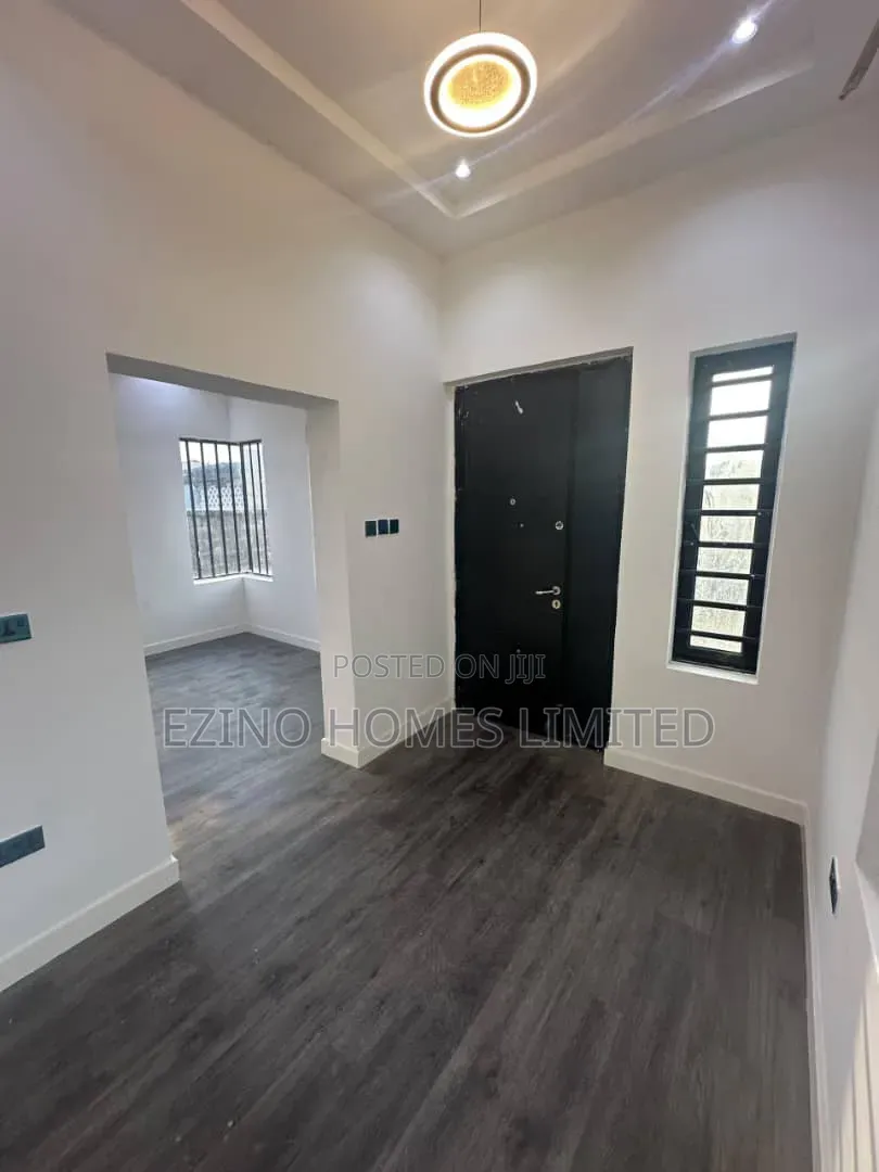 4bdrm Duplex in Royal Estate, Lekki Expressway for sale