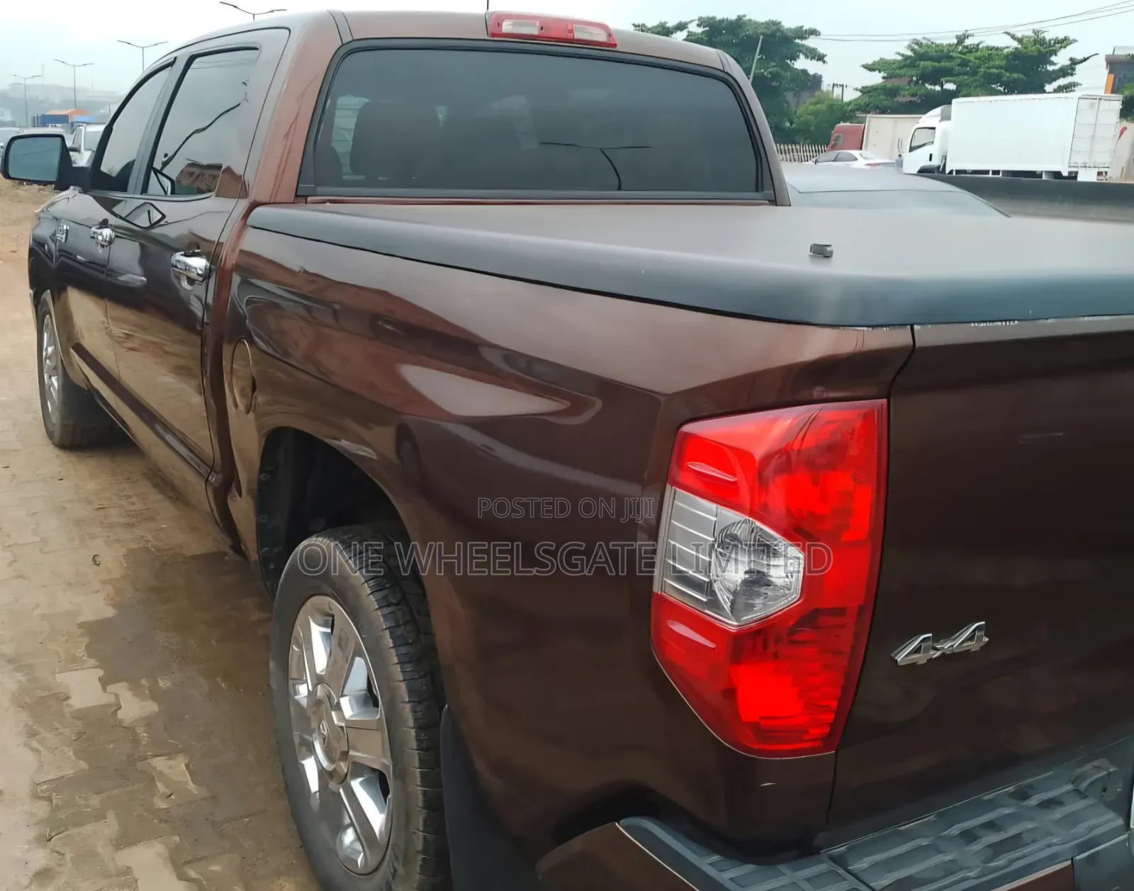 Toyota Tundra 2014 Brown
