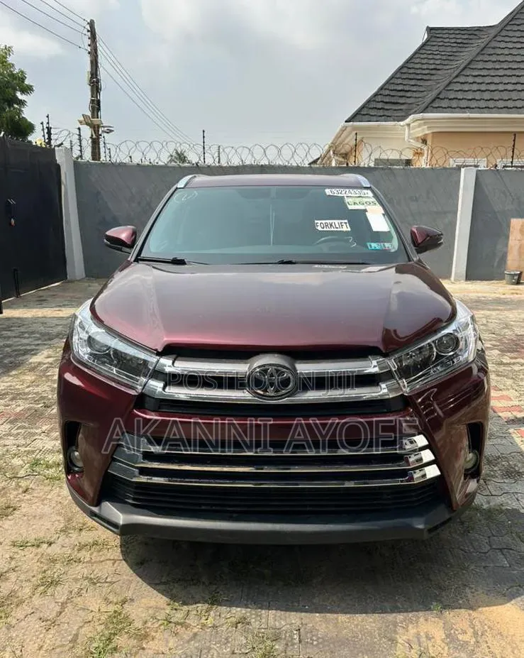 Toyota Highlander XLE V6 4x4 (3.5L 6cyl 6A) 2016 Brown