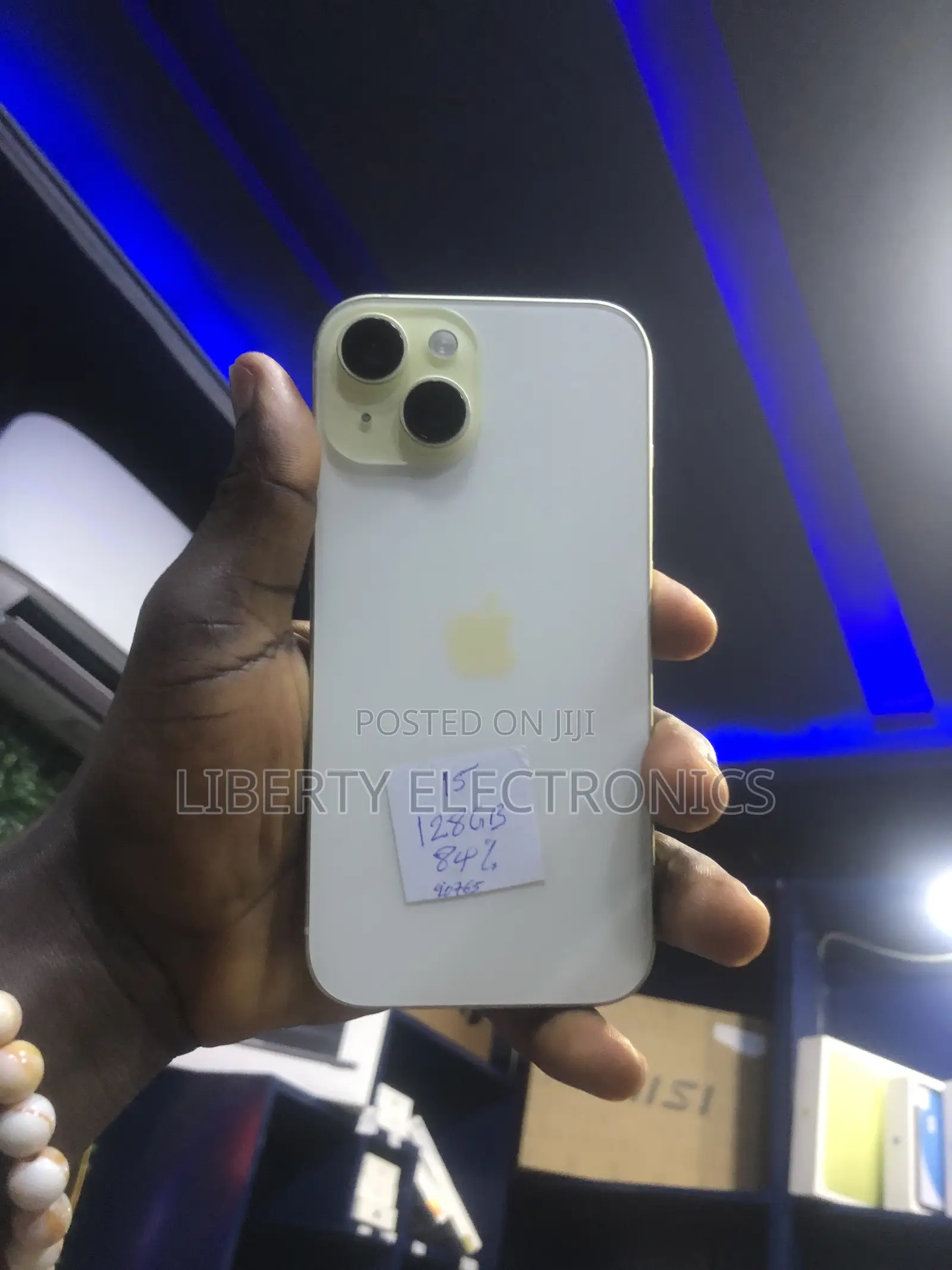Apple iPhone 15 128 GB Yellow