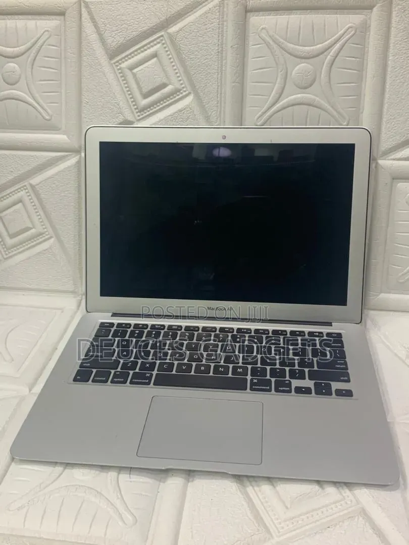 Laptop Apple MacBook Air 2017 8GB Intel Core i7 SSD 128GB