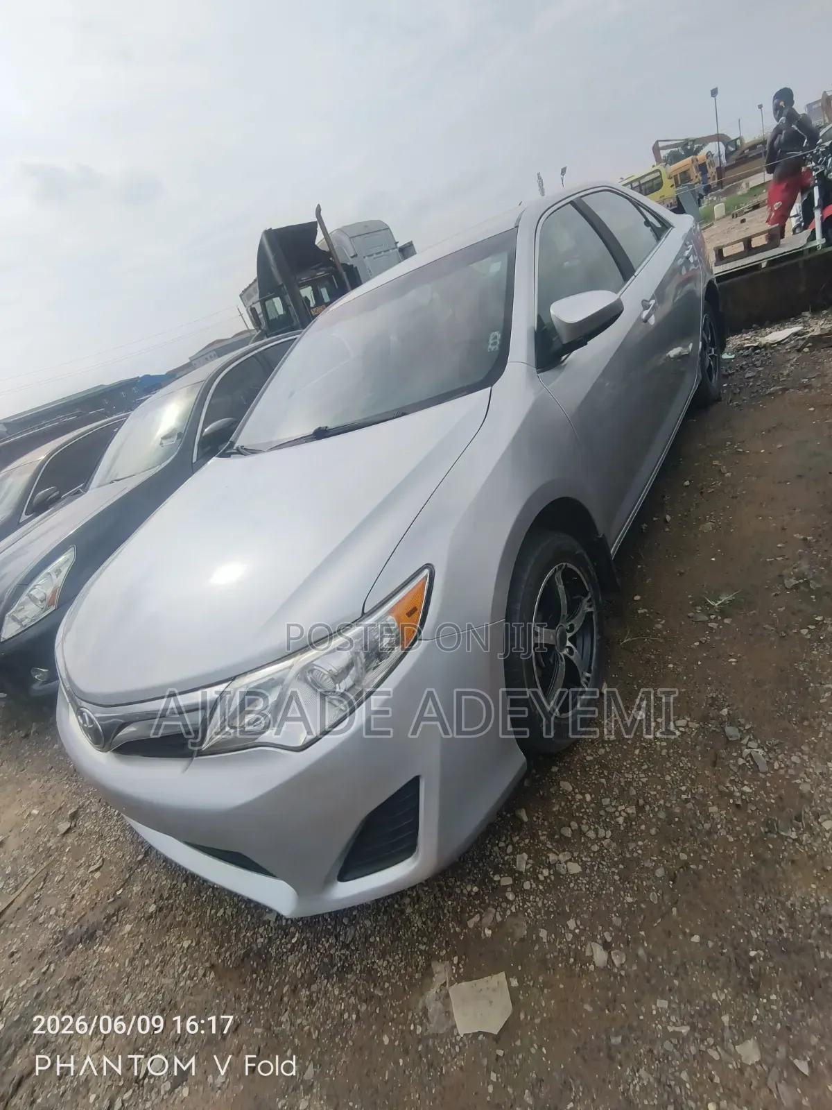 Toyota Camry LE 4dr Sedan (2.5L 4cyl 6A) 2013 Silver