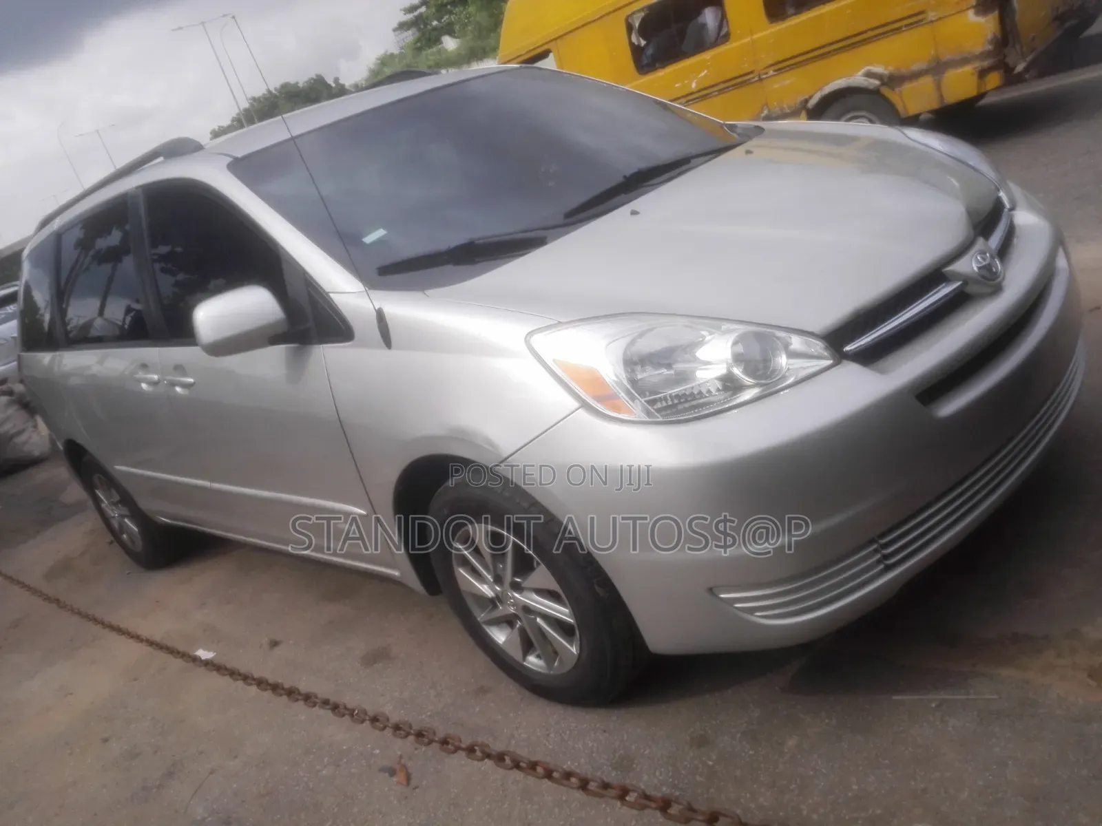 Toyota Sienna 2005 Silver