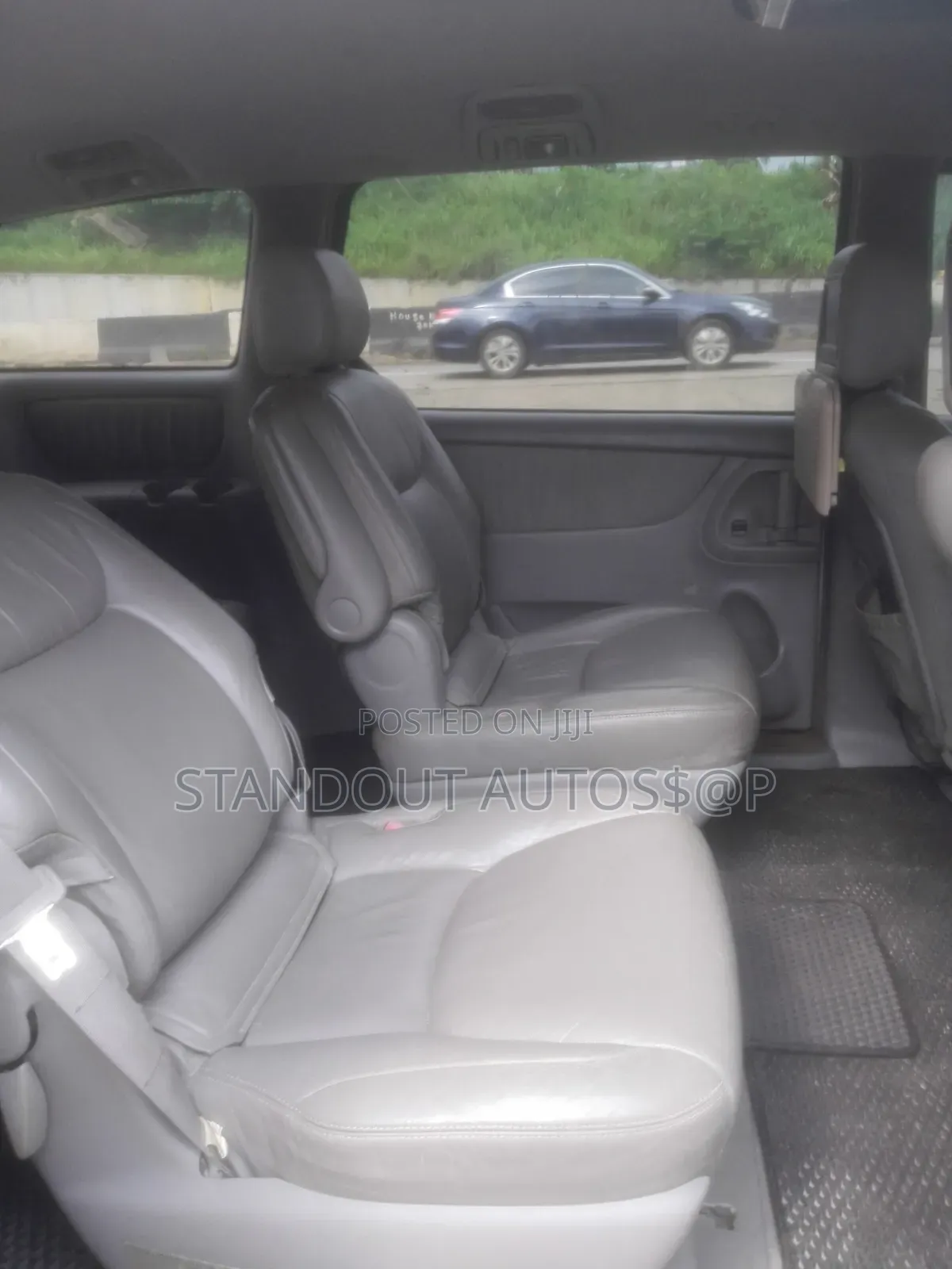 Toyota Sienna 2005 Silver