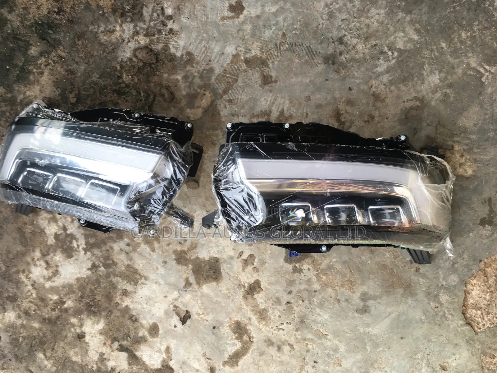 Head Light Land Cruiser 2023 GBT