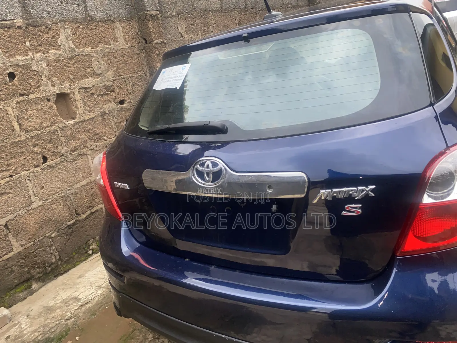 Toyota Matrix S Hatchback AWD (2.4L 4cyl 4A) 2009 Blue