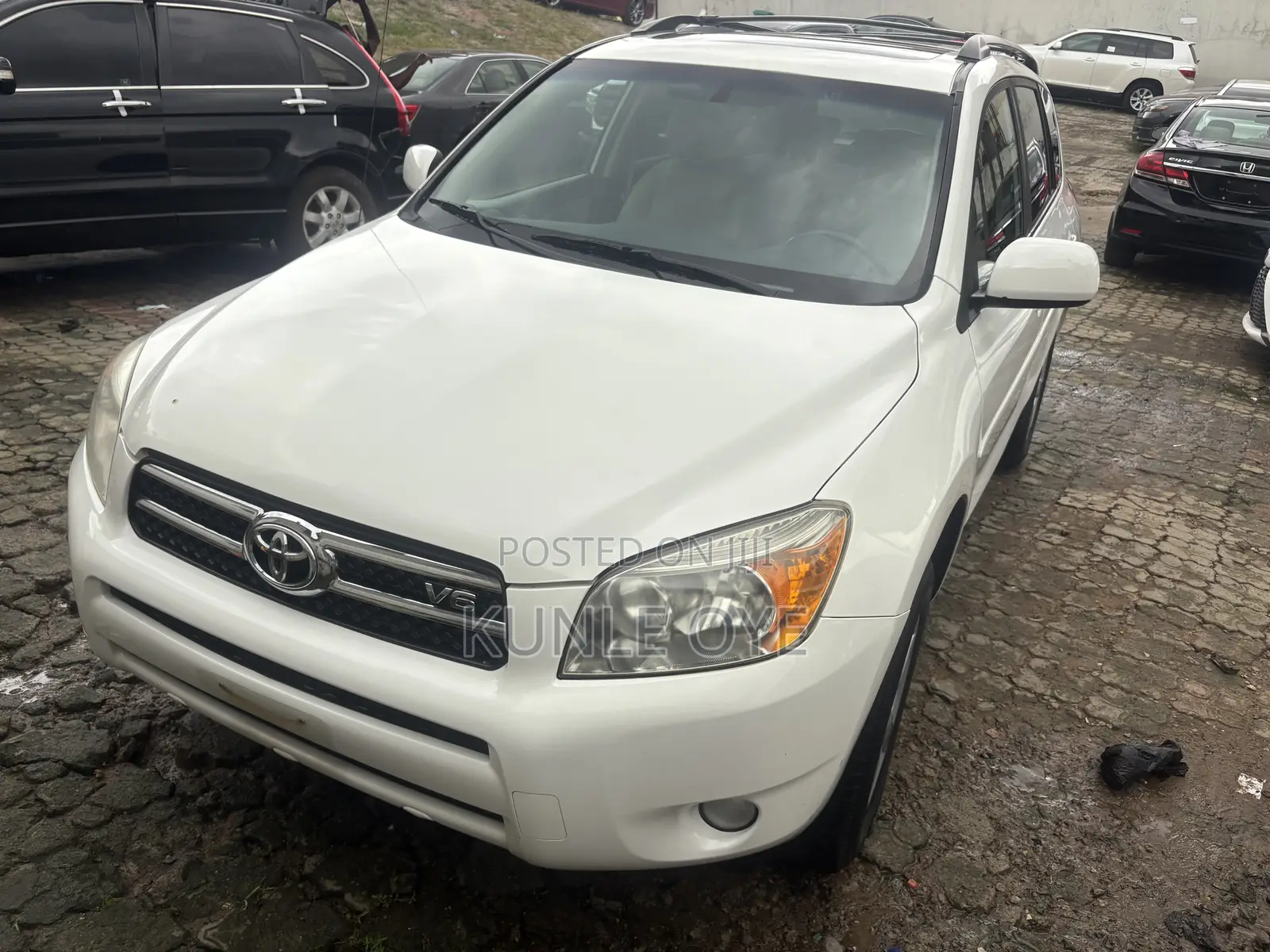 Toyota RAV4 Limited 2009 White