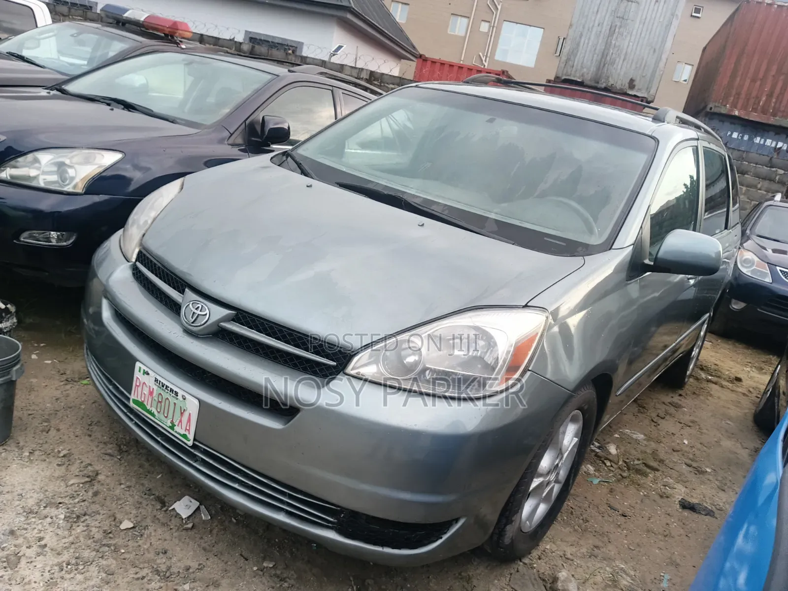 Toyota Sienna LE FWD (3.3L V6 5A) 2004 Gray