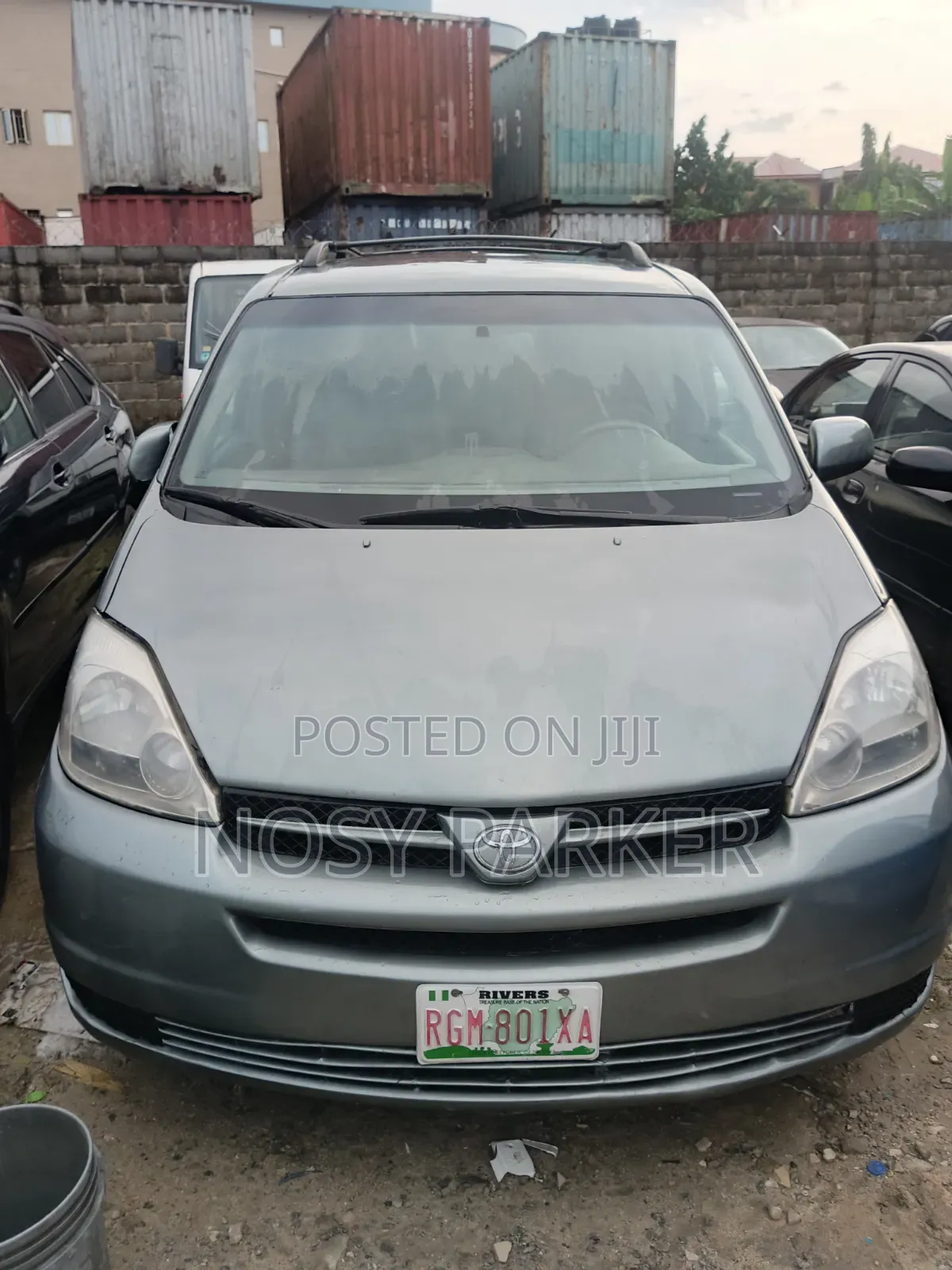 Toyota Sienna LE FWD (3.3L V6 5A) 2004 Gray