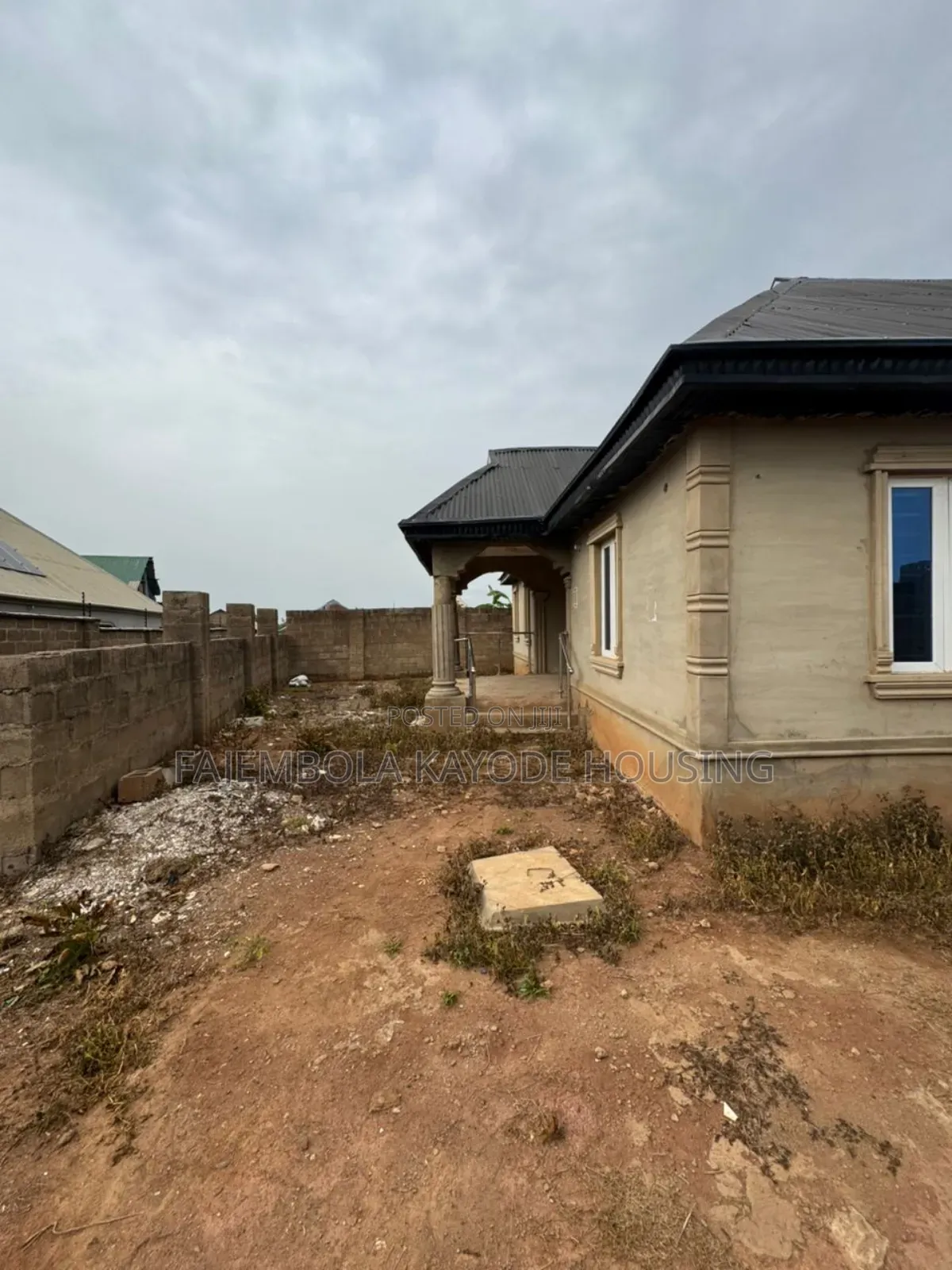 3bdrm Bungalow in Aba Teacher, Omi Adio for sale