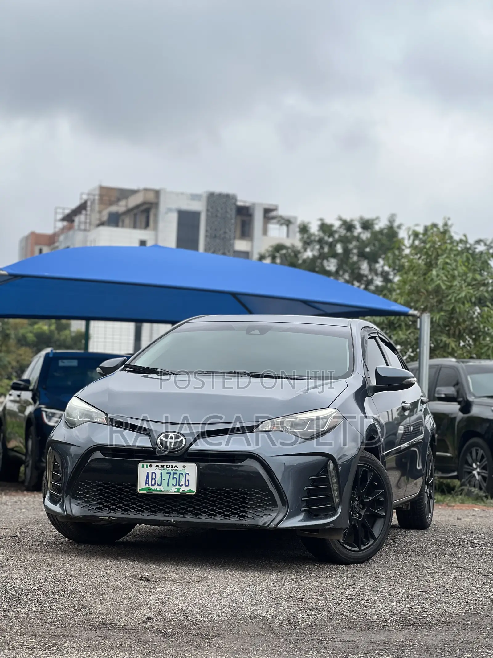 Toyota Corolla XSE 4dr Sedan (1.8L 4cyl CVT) 2017 Gray