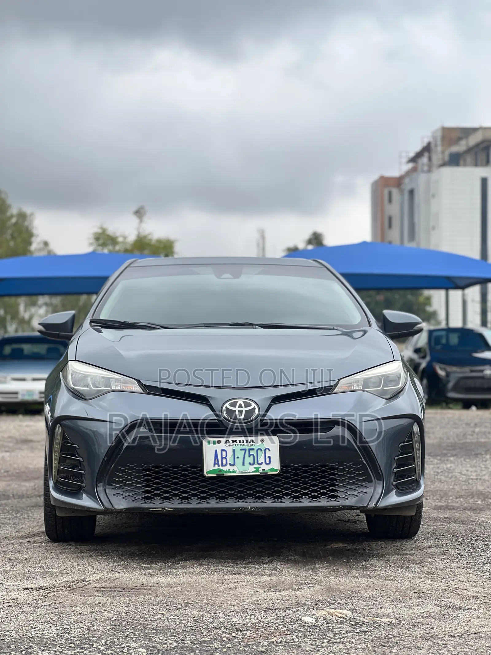 Toyota Corolla XSE 4dr Sedan (1.8L 4cyl CVT) 2017 Gray