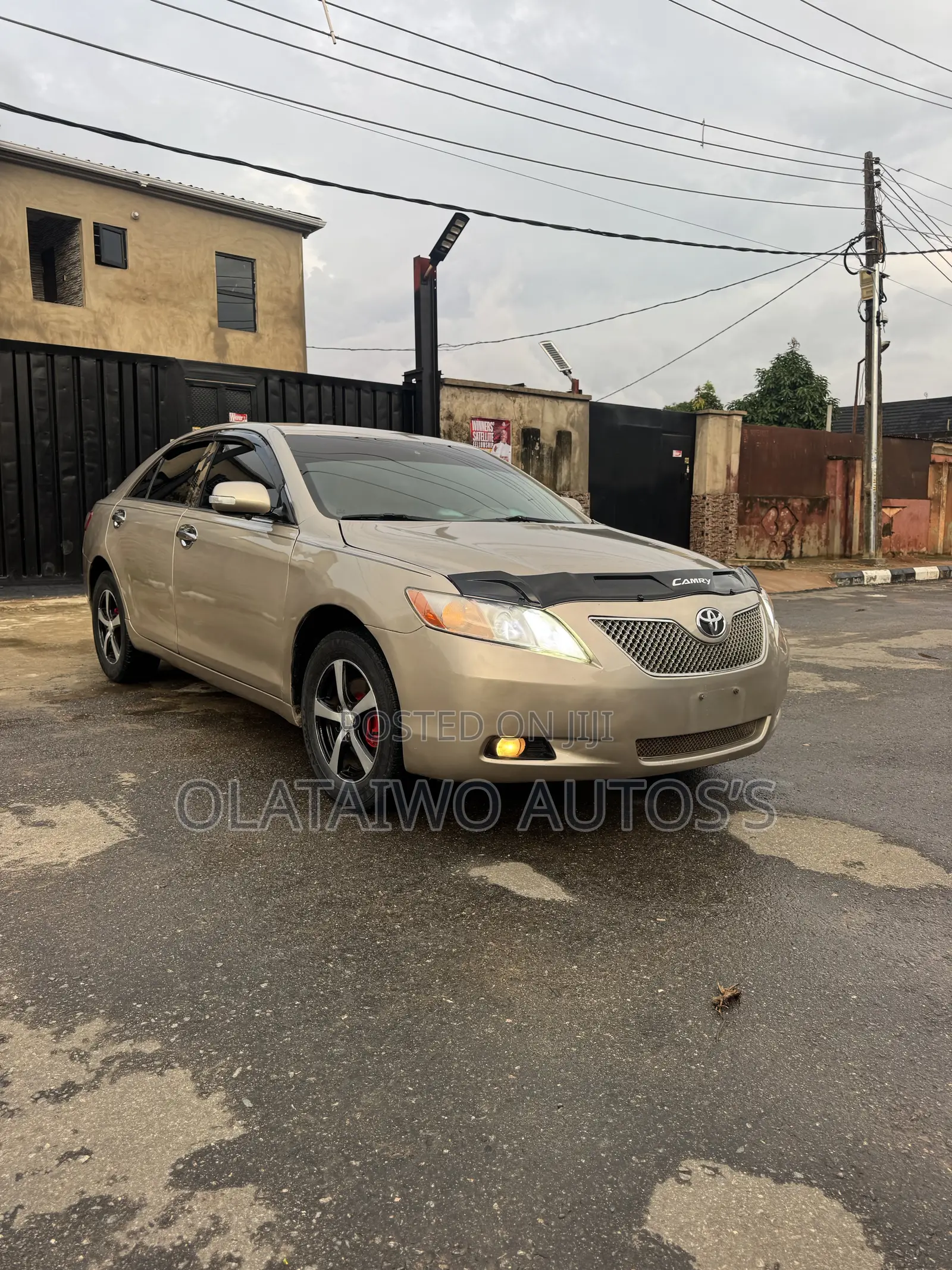 Toyota Camry LE 4dr Sedan (2.4L 4cyl 5A) 2008 Gold
