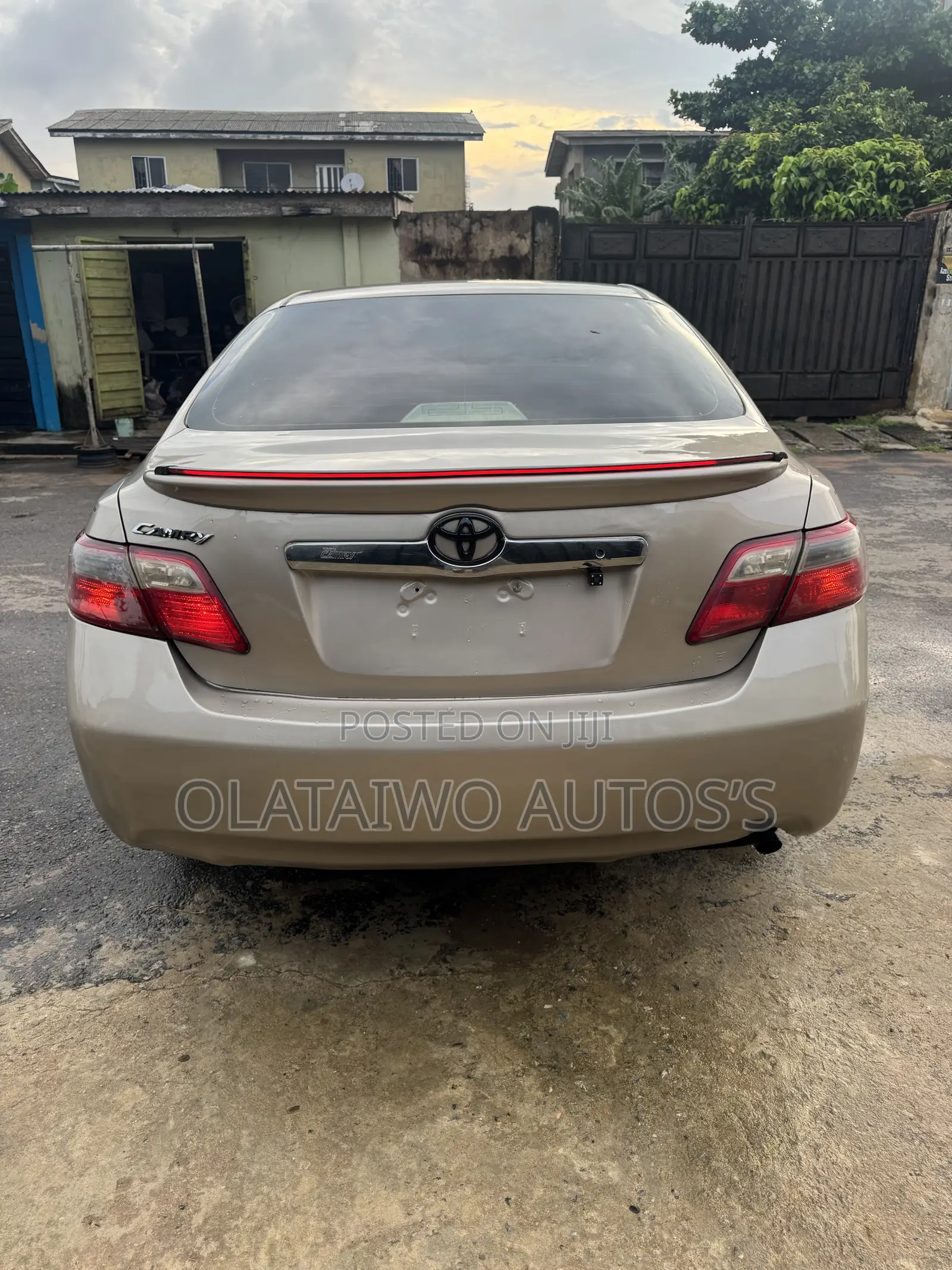 Toyota Camry LE 4dr Sedan (2.4L 4cyl 5A) 2008 Gold