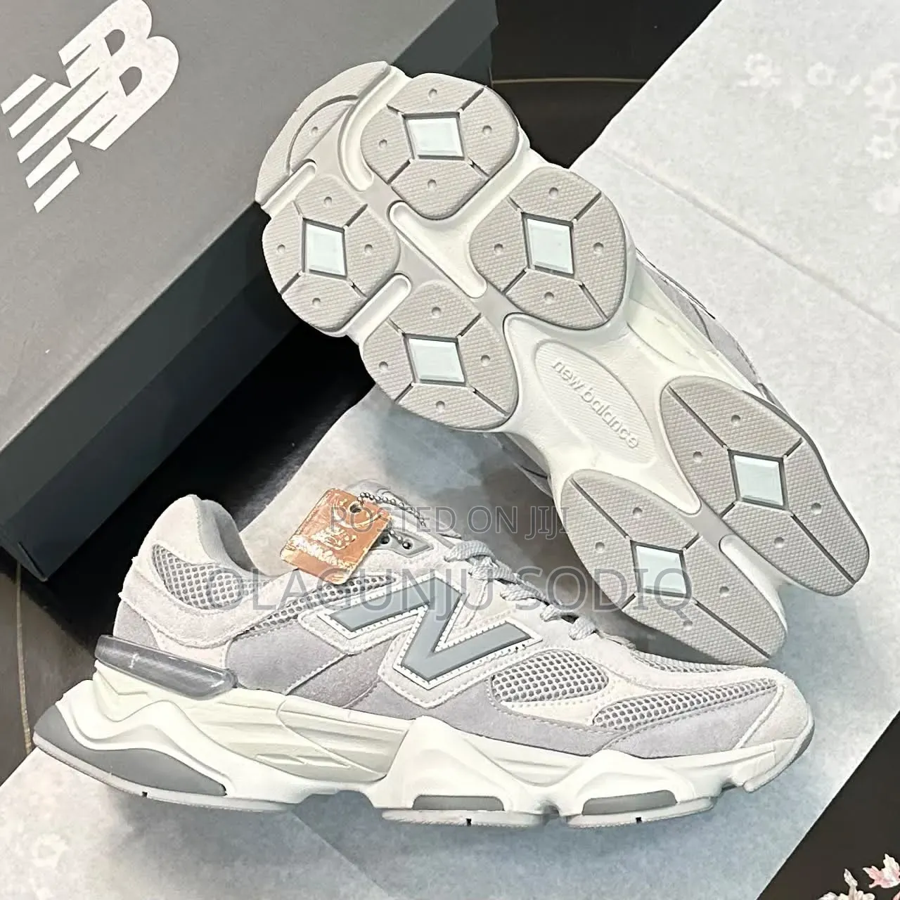 Original Luxury New Balance Qr7 Sneakers