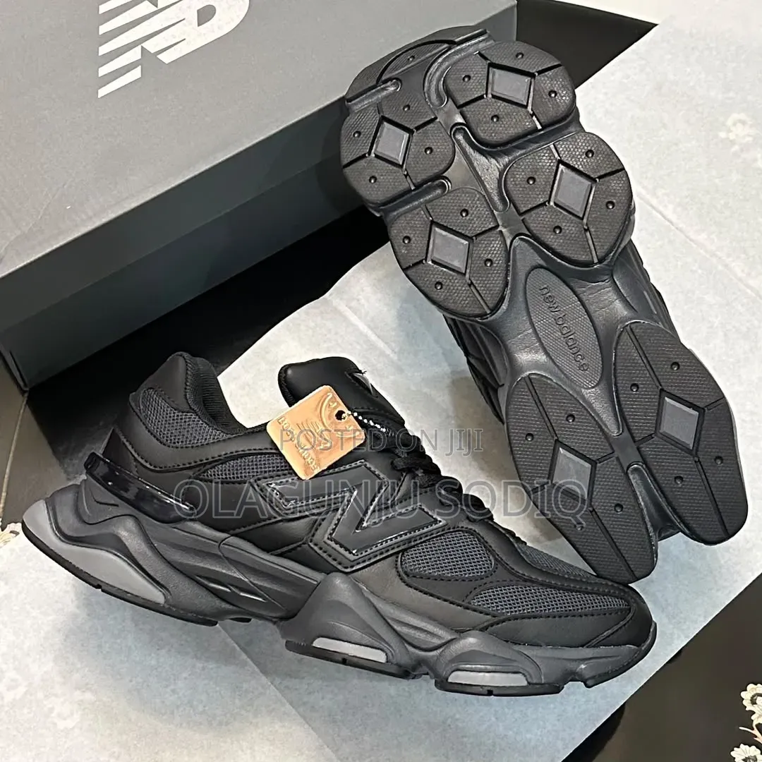 Original Luxury New Balance Qr7 Sneakers