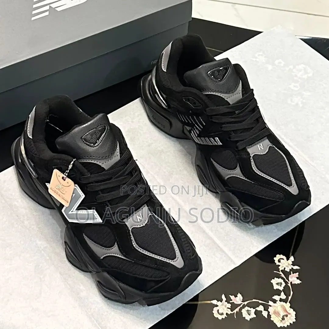 Original Luxury New Balance Qr7 Sneakers