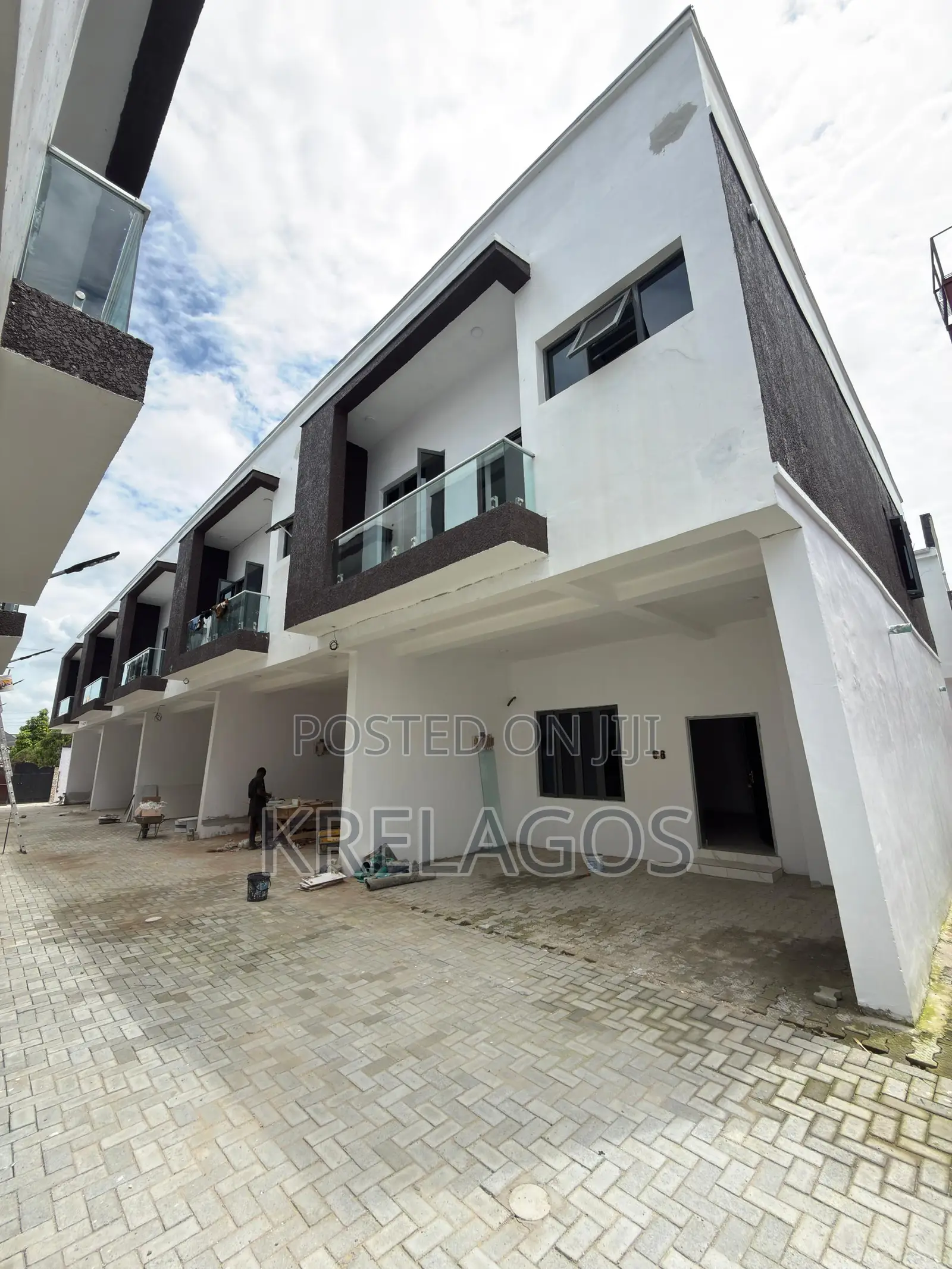 4bdrm Duplex in Sangotedo for sale