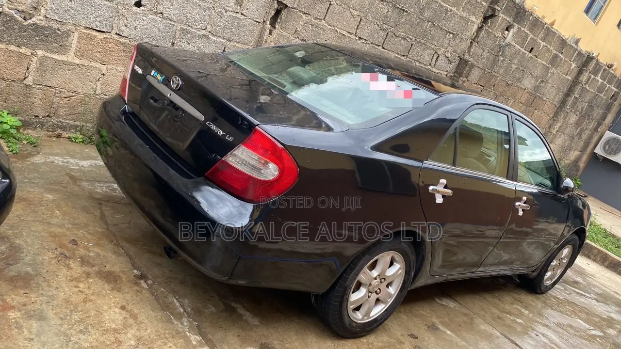 Toyota Camry LE 4dr Sedan (2.4L 4cyl 4A) 2004 Black