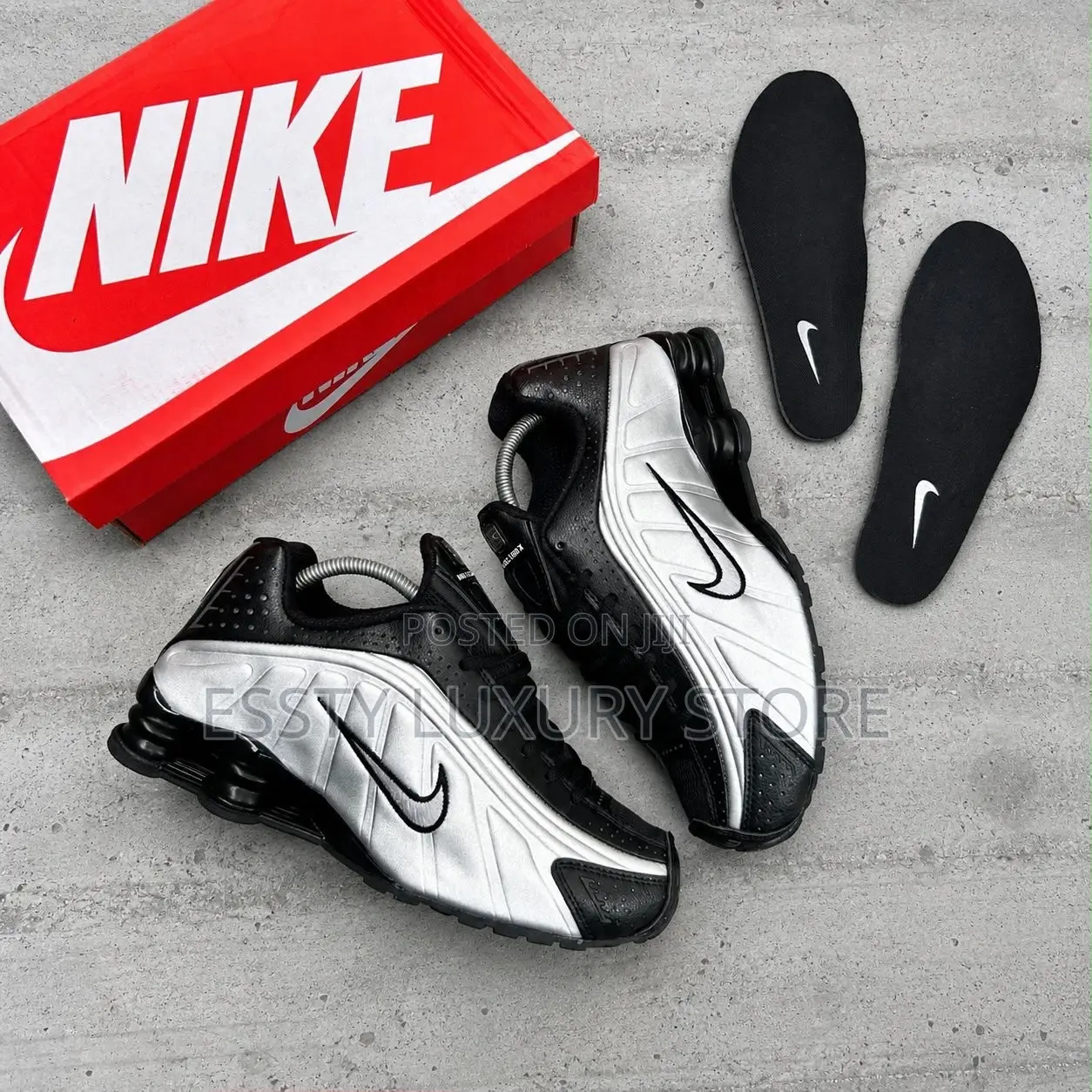 New Nike Shox R4 (Black / Metallic Silver)” Snks”*