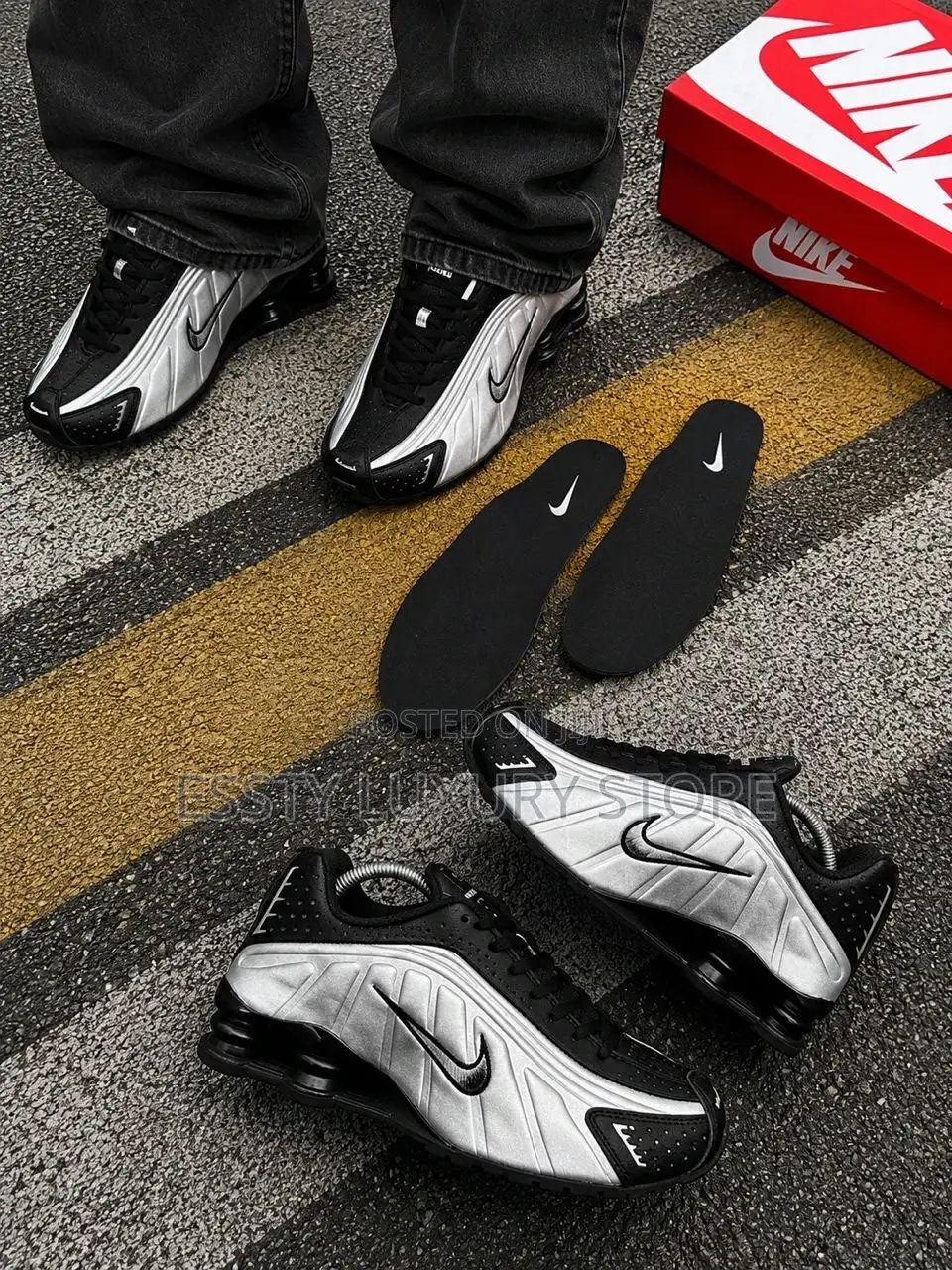 New Nike Shox R4 (Black / Metallic Silver)” Snks”*
