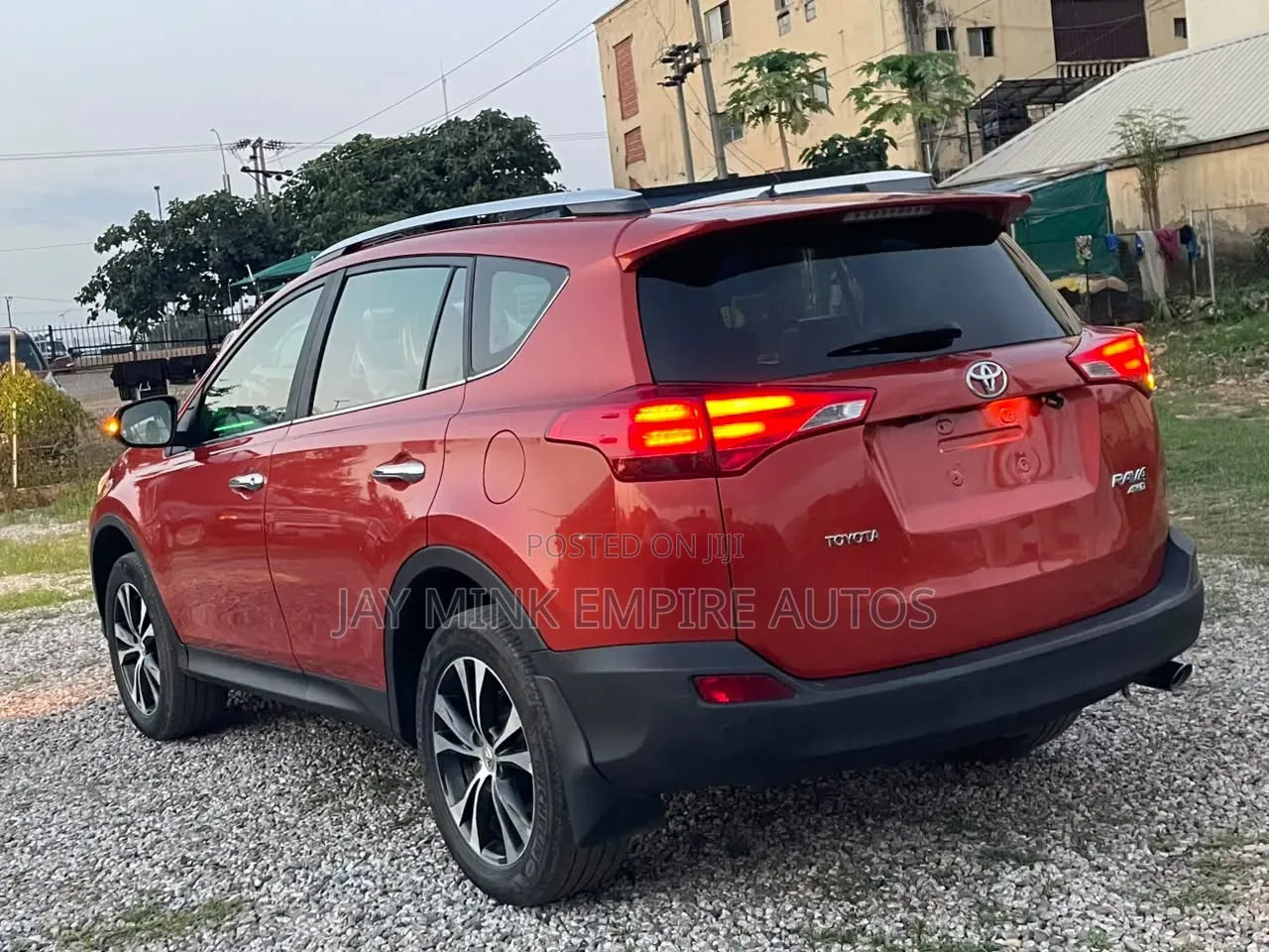 Toyota RAV4 2015 Orange