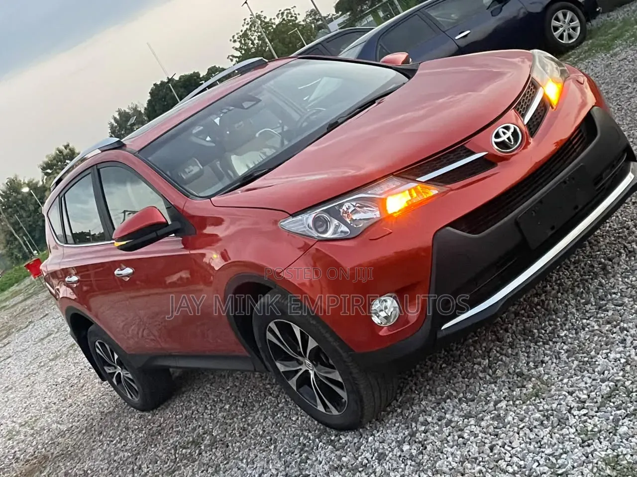Toyota RAV4 2015 Orange