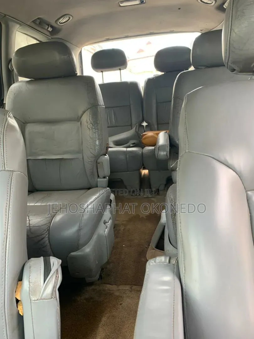 Toyota Sienna LE 2002 Blue