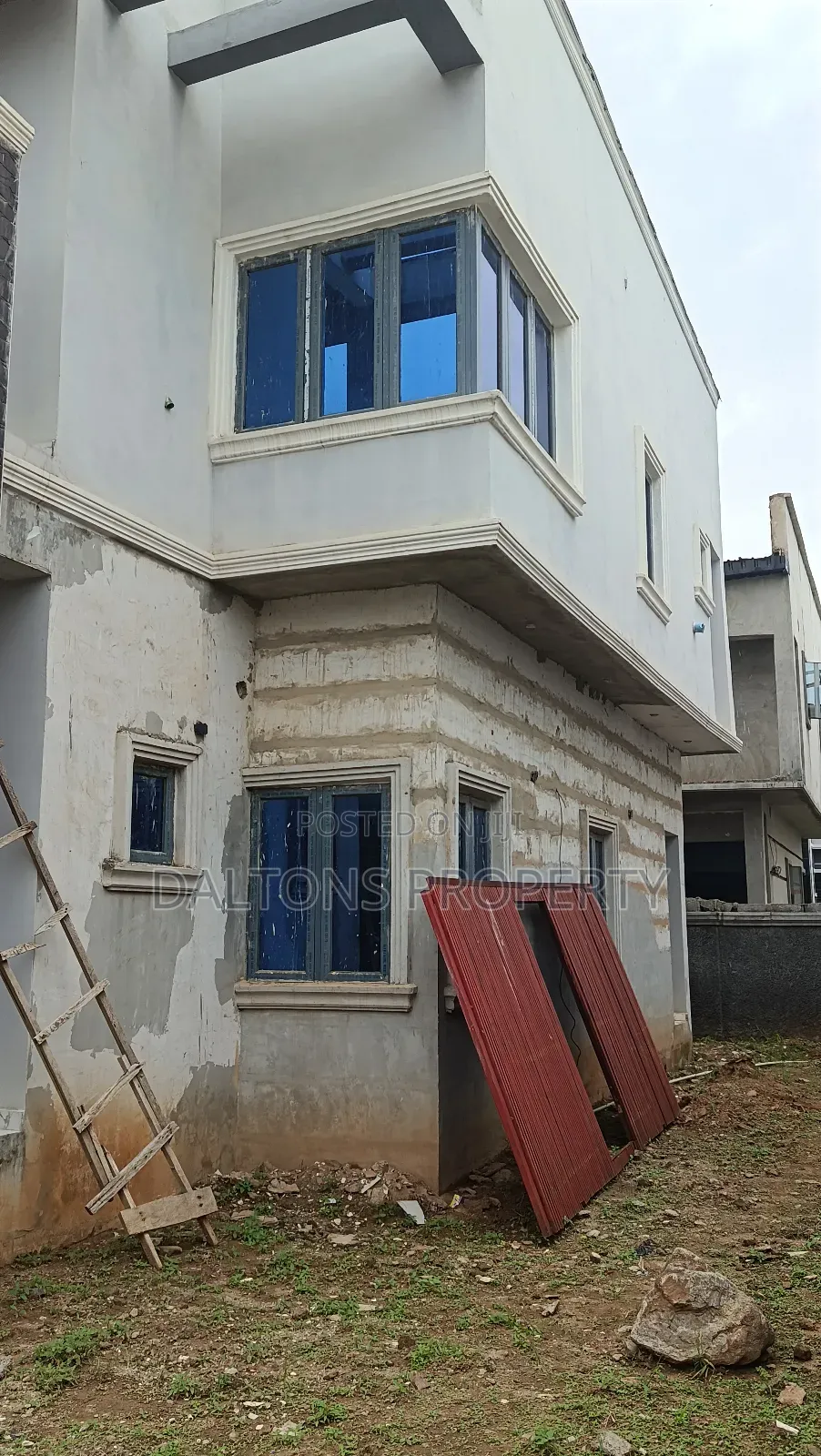 6bdrm Duplex in Nico Homes, Lugbe District for sale