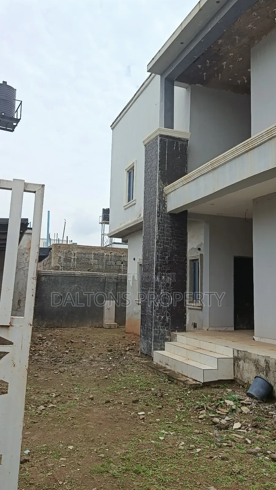 6bdrm Duplex in Nico Homes, Lugbe District for sale