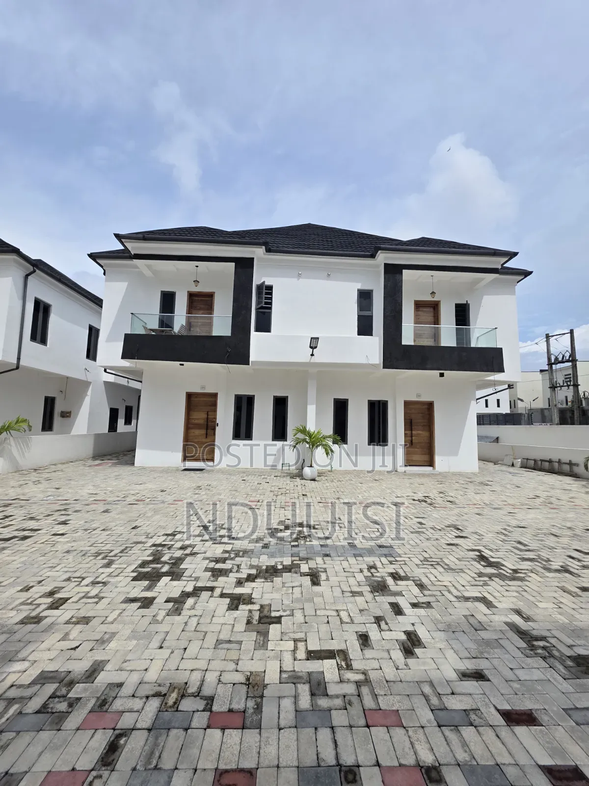 4bdrm Duplex in VGC / Ajah for sale