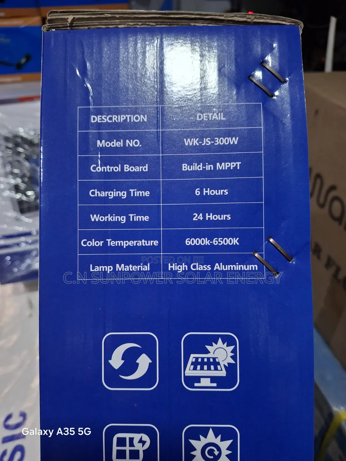 300w Wakatek Solar Flood Light