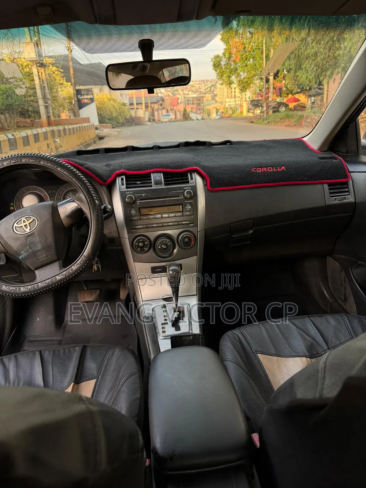 Toyota Corolla LE 4dr Sedan (1.8L 4cyl 4A) 2010 Gray