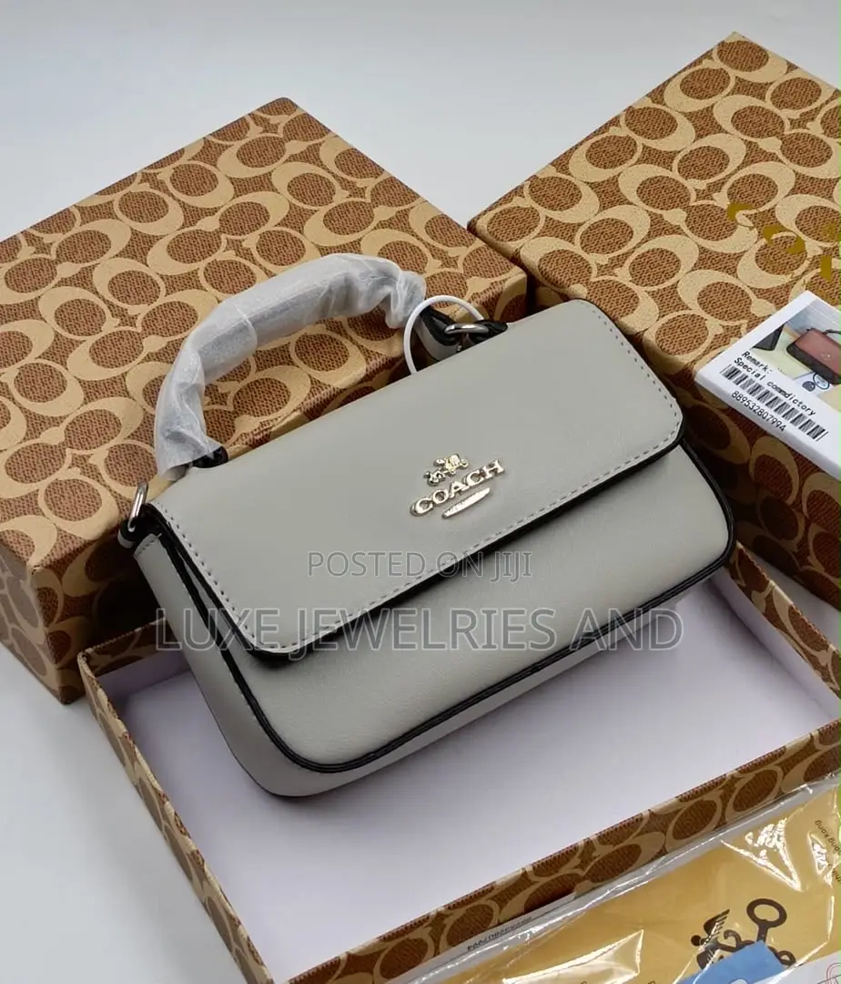 Quality Coach Bag for Classy Ladies