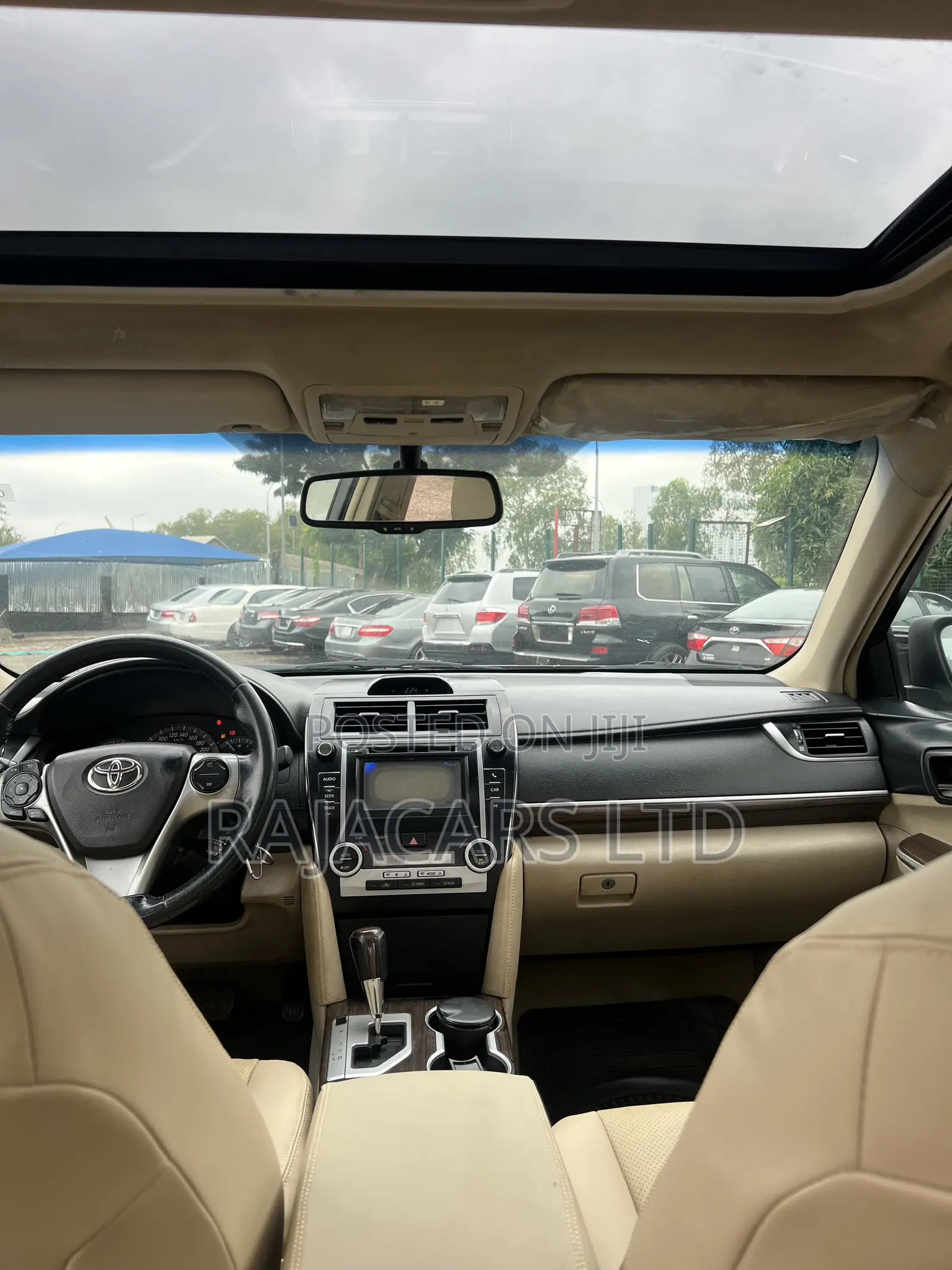 Toyota Camry XLE 4dr Sedan (2.5L 4cyl 6A) 2013 Black