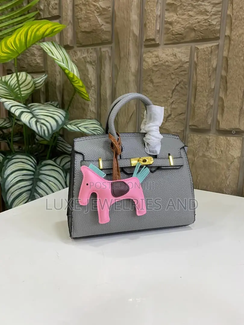 Quality Hermes Bag Available in Colors (Boxed as Seen)