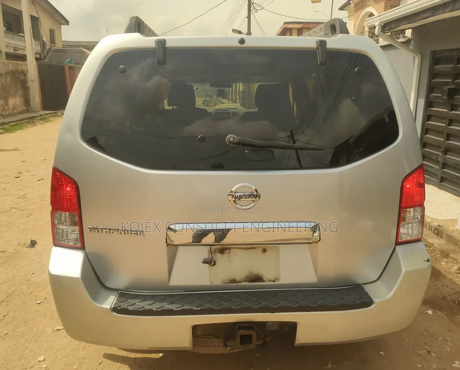 Nissan Pathfinder 2006 Silver