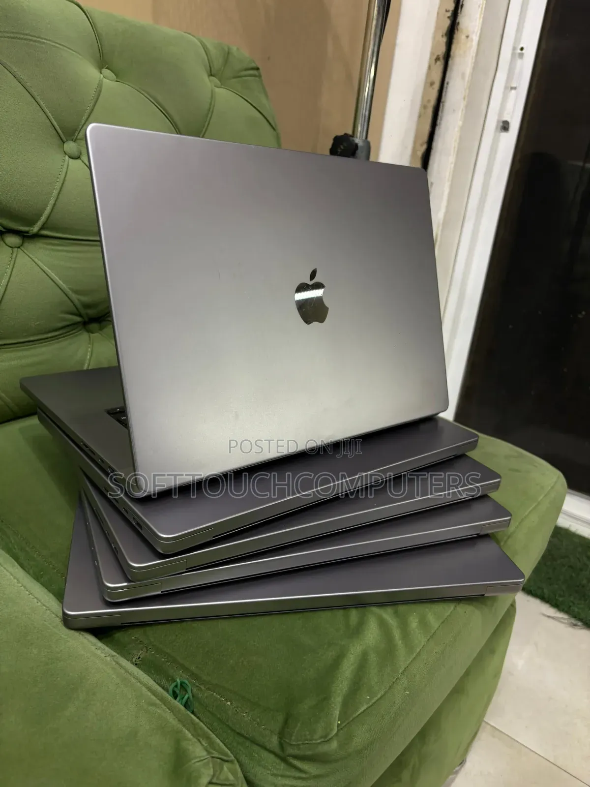 Laptop Apple MacBook Pro 2021 M1 16GB Apple M1 Pro SSD 512GB