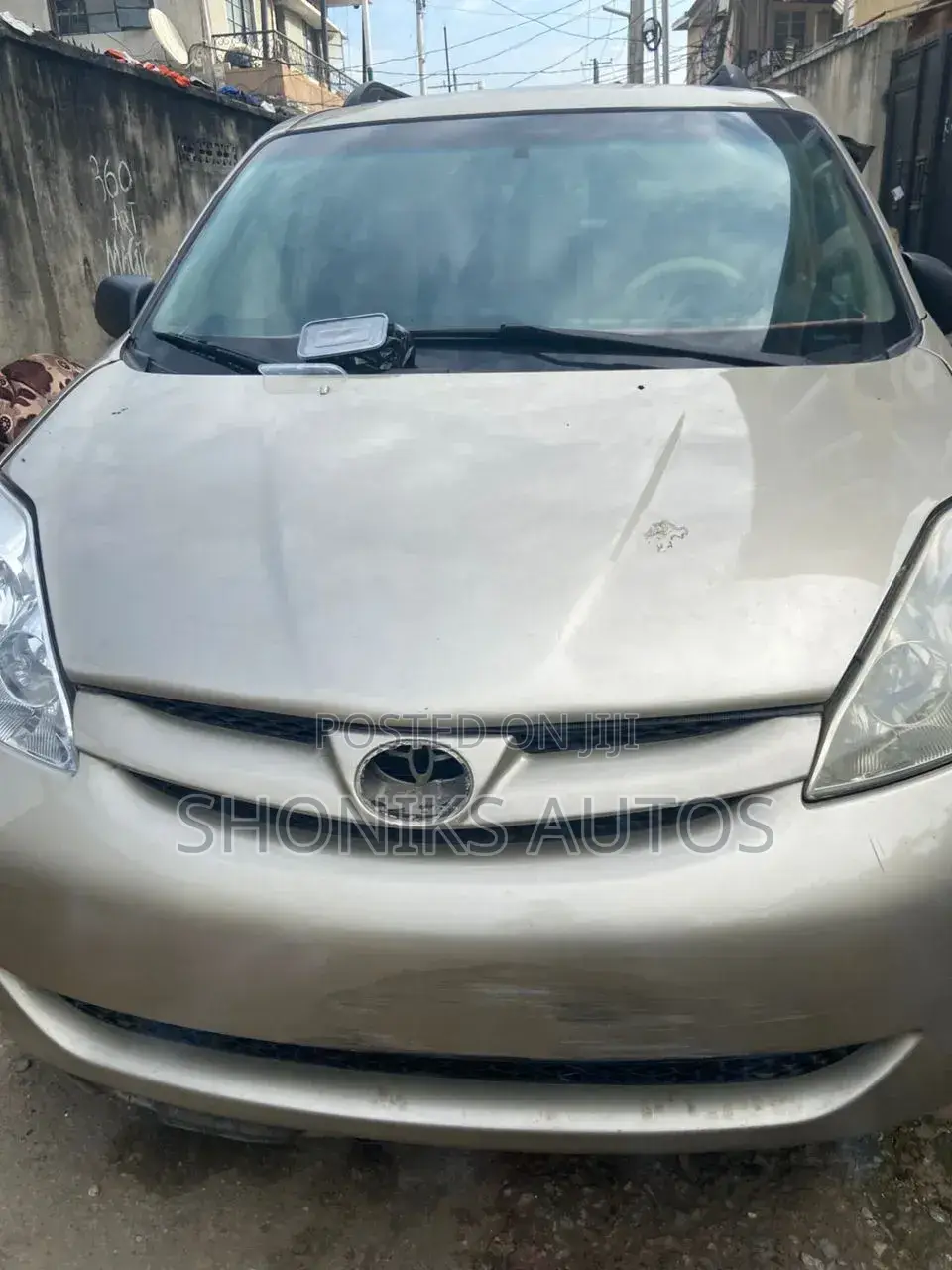 Toyota Sienna 2007 Gold