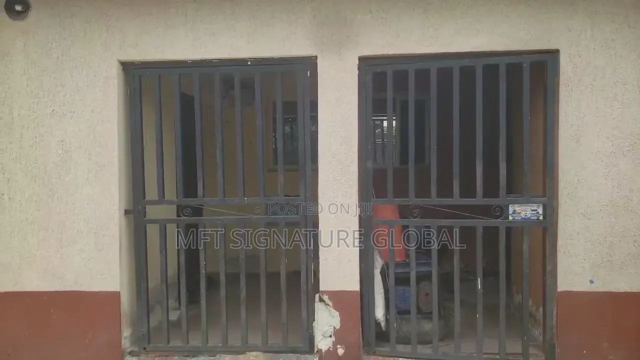 6bdrm Room & Parlour in Bogije for sale