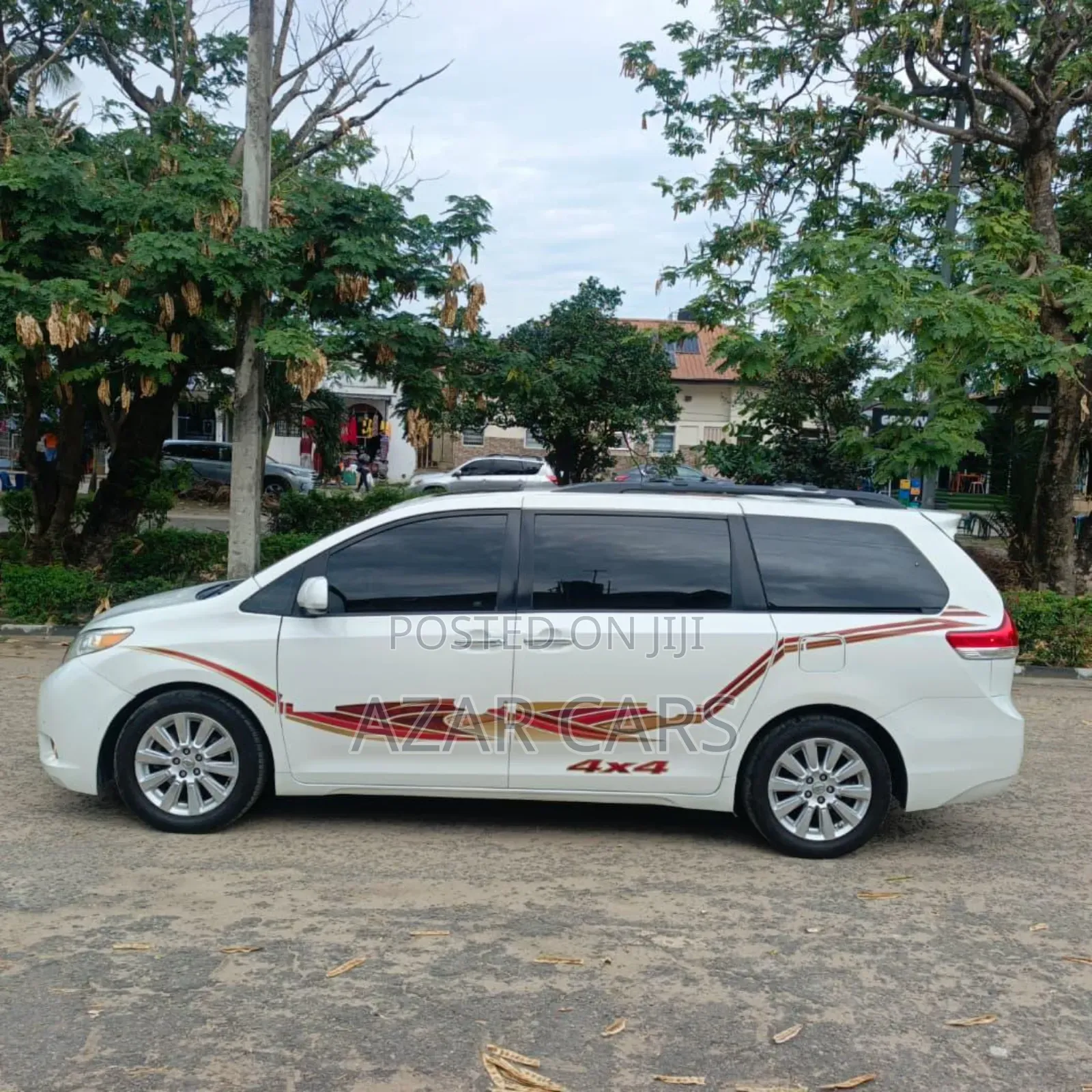 Toyota Sienna Limited 7 Passenger 2012 White
