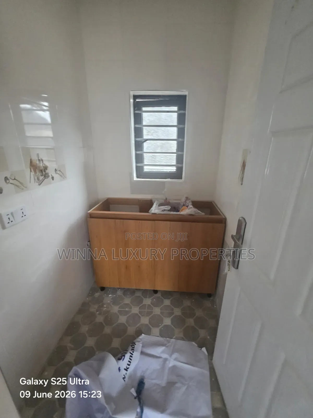 1bdrm Apartment in Nut, Lugbe District for rent