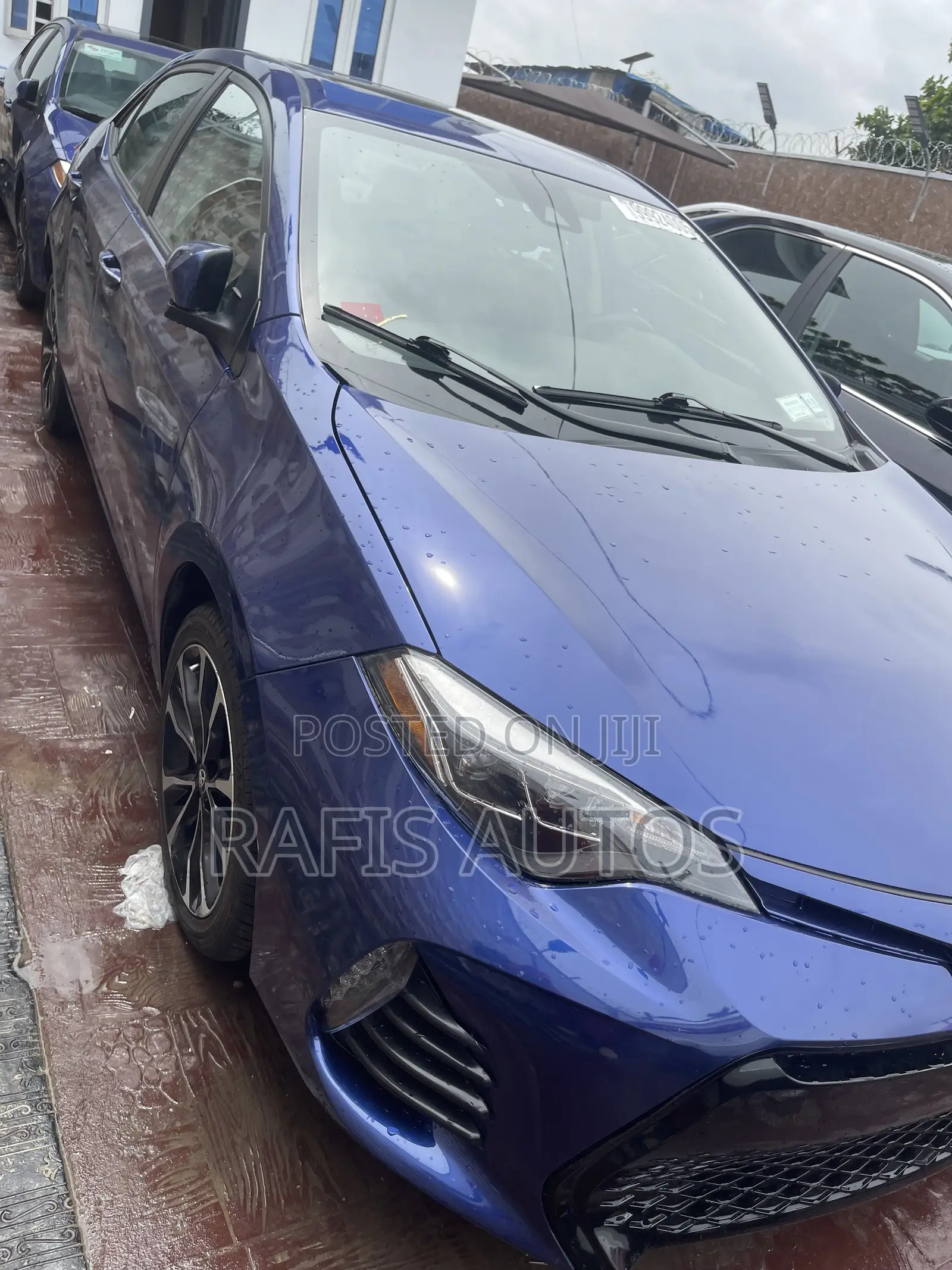 Toyota Corolla SE Special Edition 4dr Sedan (1.8L 4cyl CVT) 2017 Blue