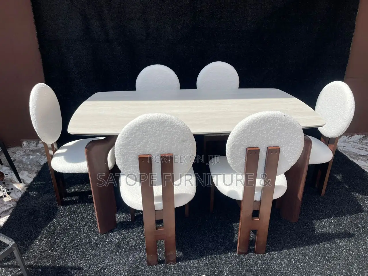 High Quality Dining Table and Chairs