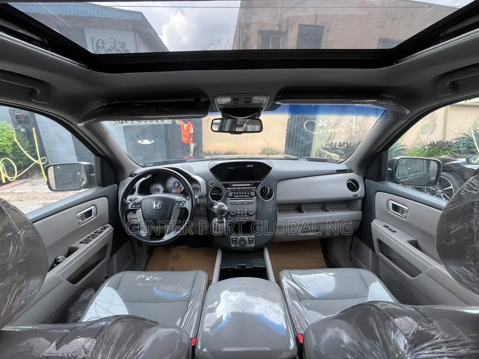 Honda Pilot Touring w/RES/Navi 4WD (3.5L 6cyl 5A) 2012 Black
