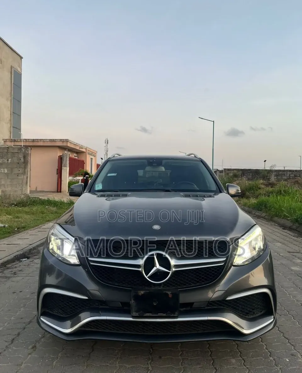 Mercedes-Benz M Class 2012 Gray