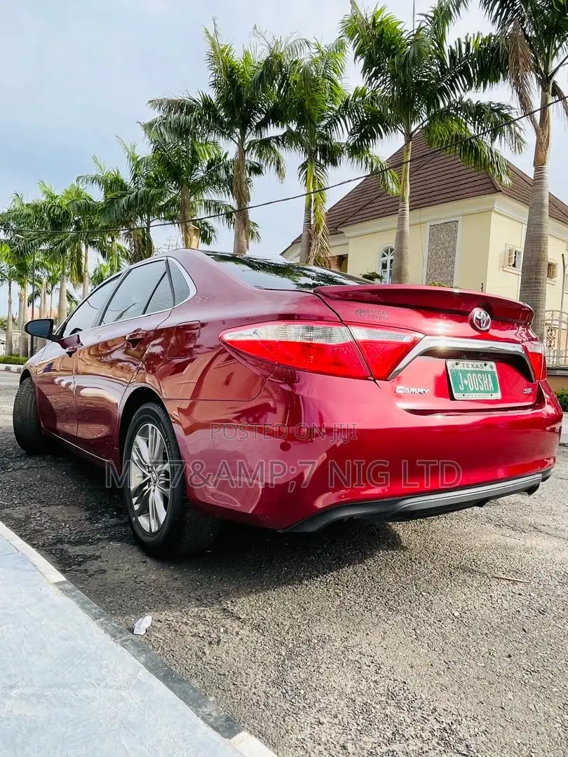 Toyota Camry SE w/Special Edition Pkg (2.5L 4cyl 6A) 2016 Burgundy