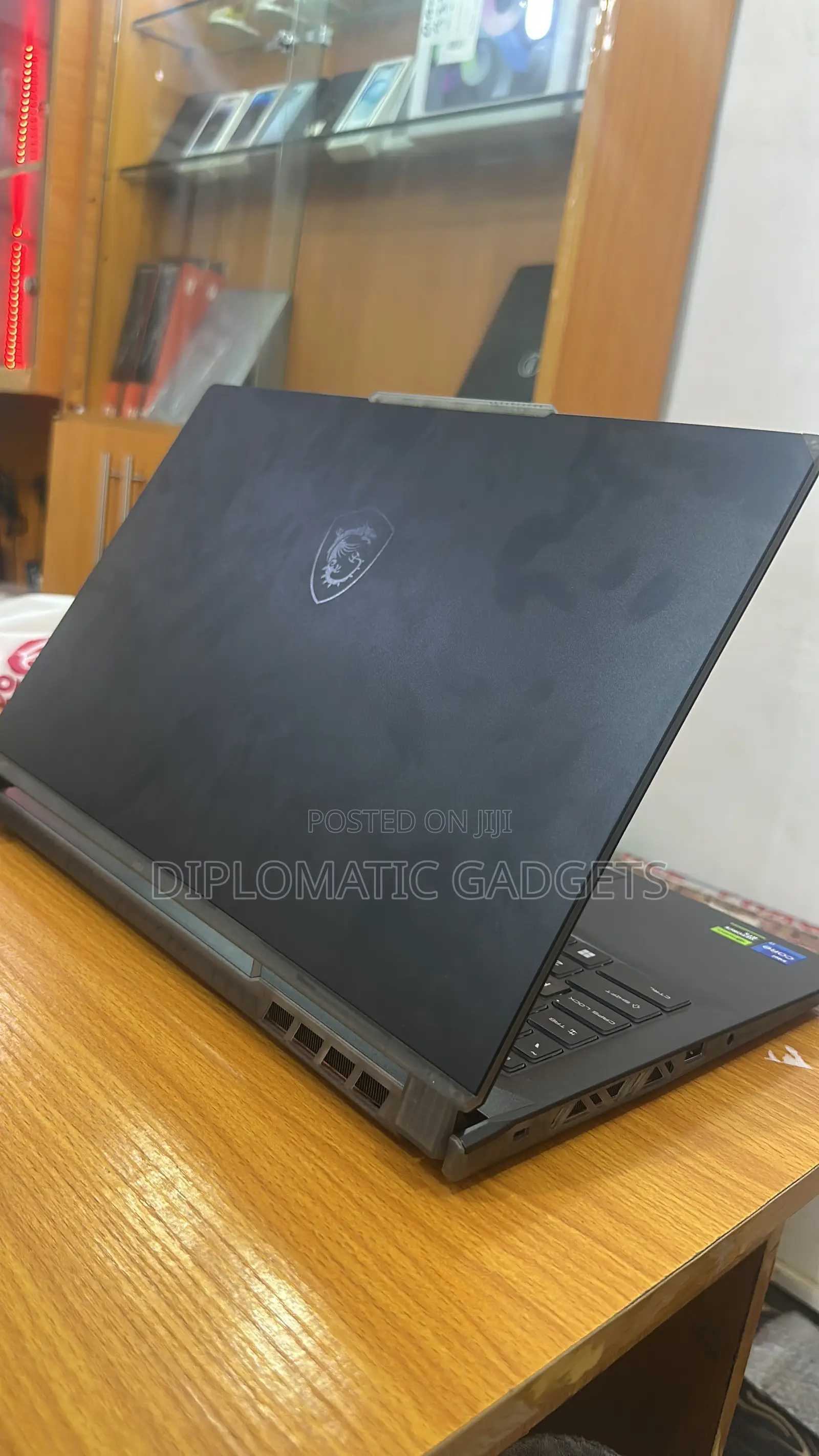 Laptop MSI Cyborg 15 16GB Intel Core i7 SSD 512GB