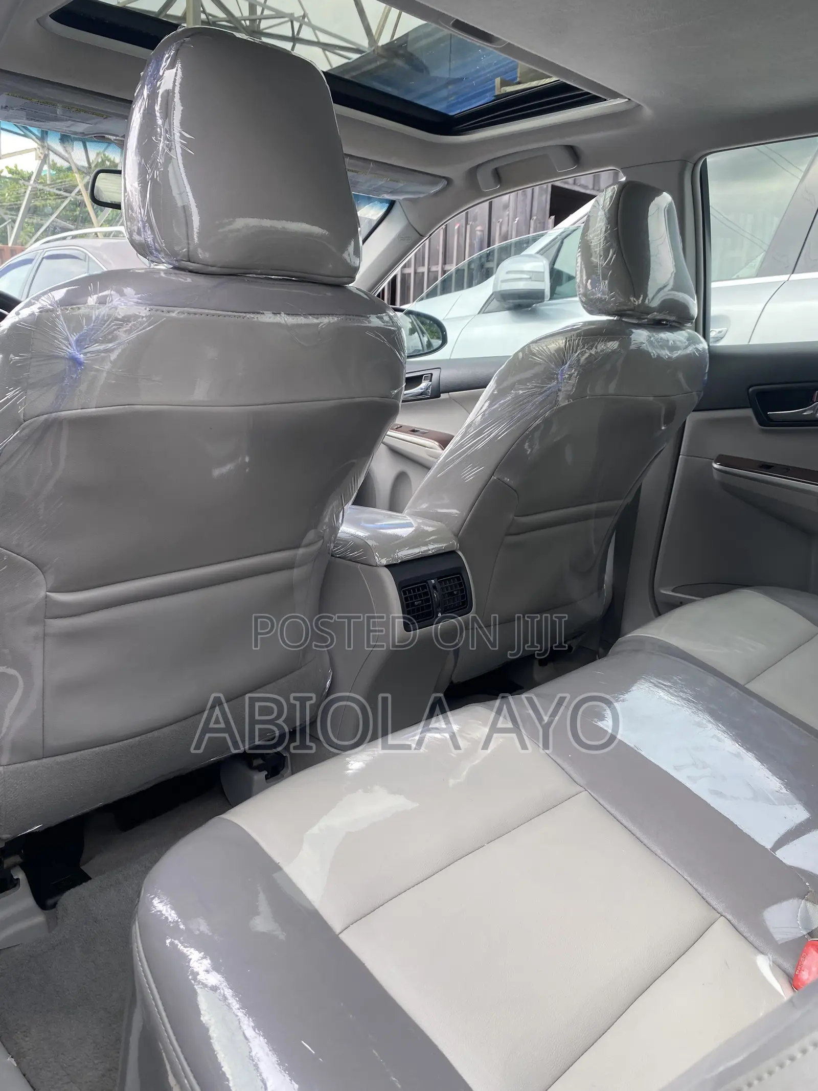 Toyota Camry XLE V6 4dr Sedan (3.5L 6cyl 6A) 2012 Silver