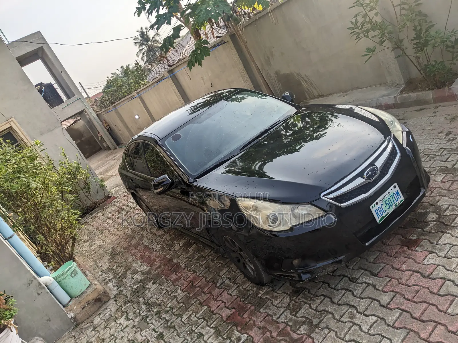Subaru Legacy 2.5i 2011 Black